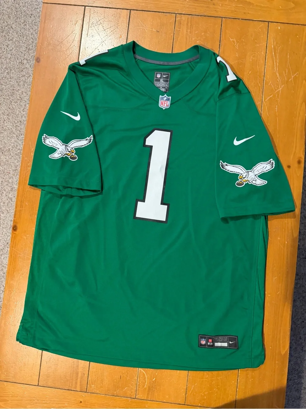 Nike Men’s Green #1 Football Jersey with Team Shoulder Logos